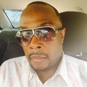 Meet your Posher, Louis